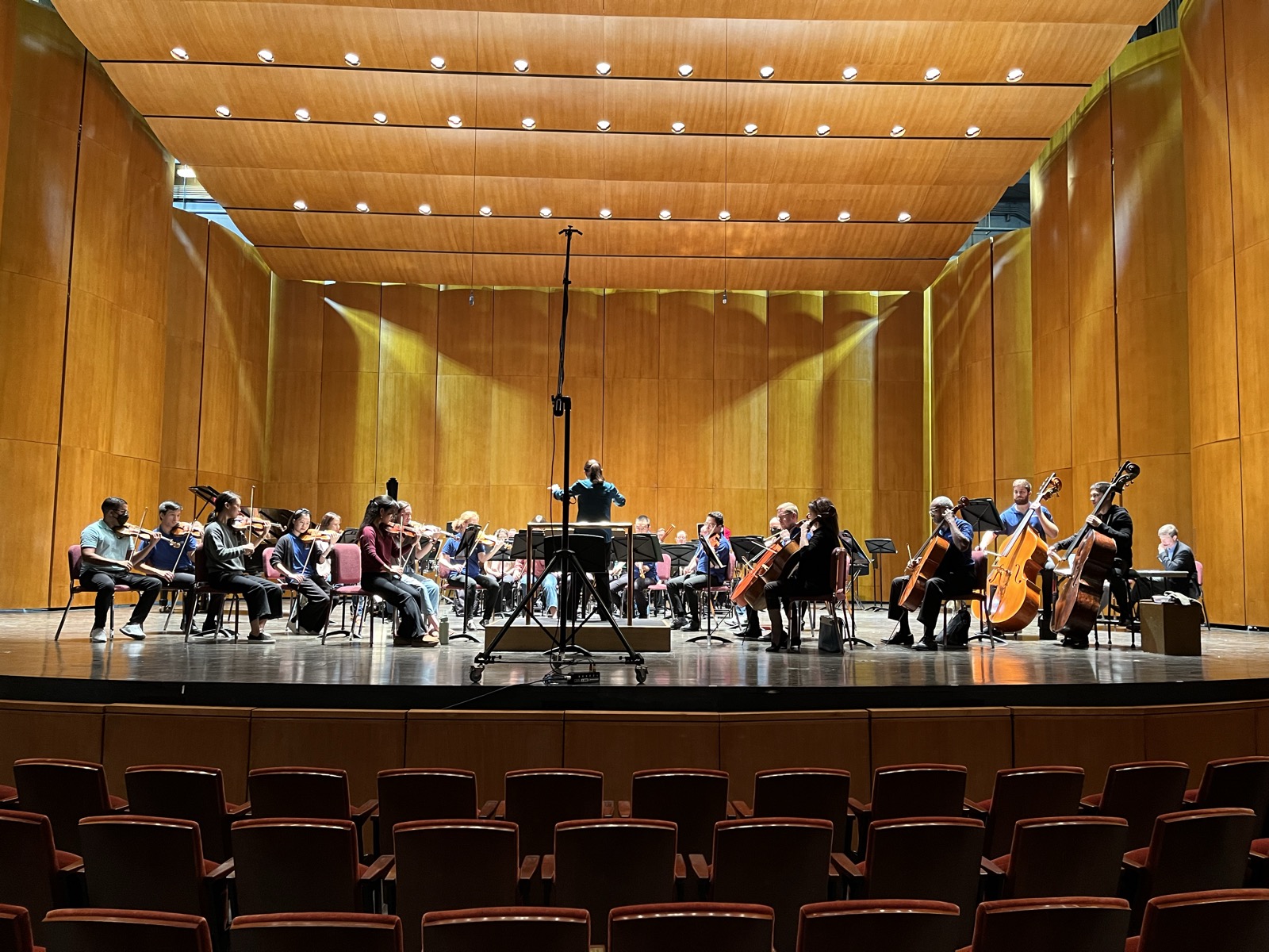 The orchestra in rehearsal in the hall